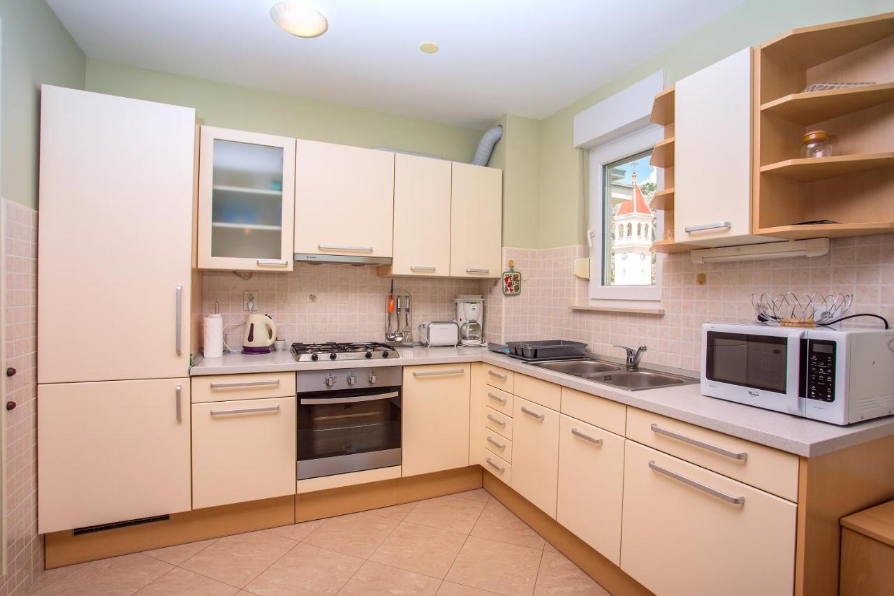 Apartmani Ribnjak Seka Omis Exterior photo