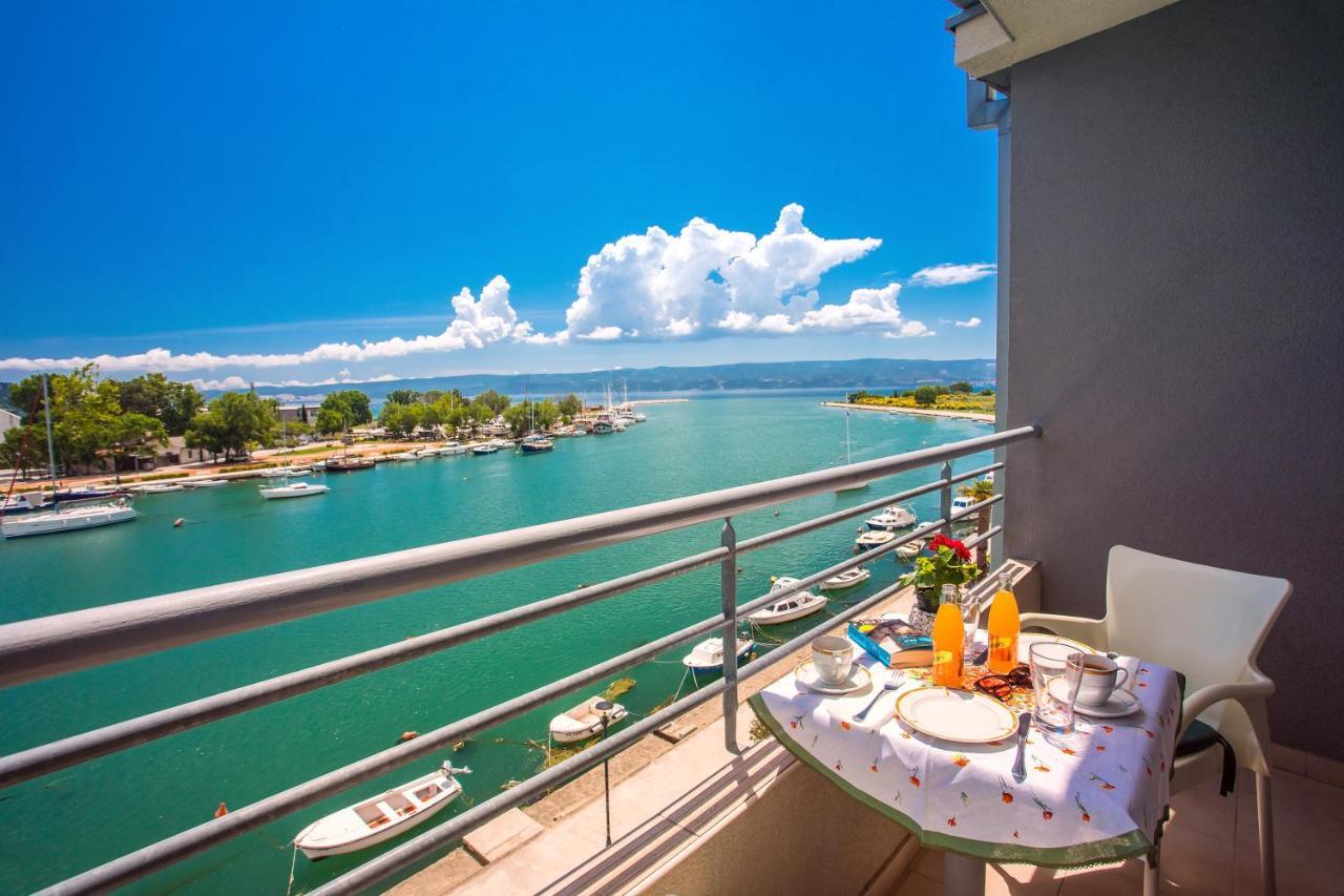 Apartmani Ribnjak Seka Omis Exterior photo
