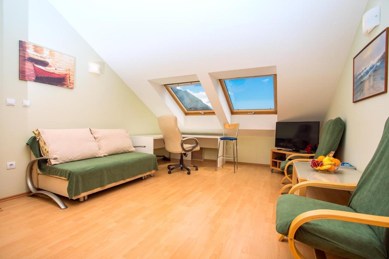 Apartmani Ribnjak Seka Omis Exterior photo