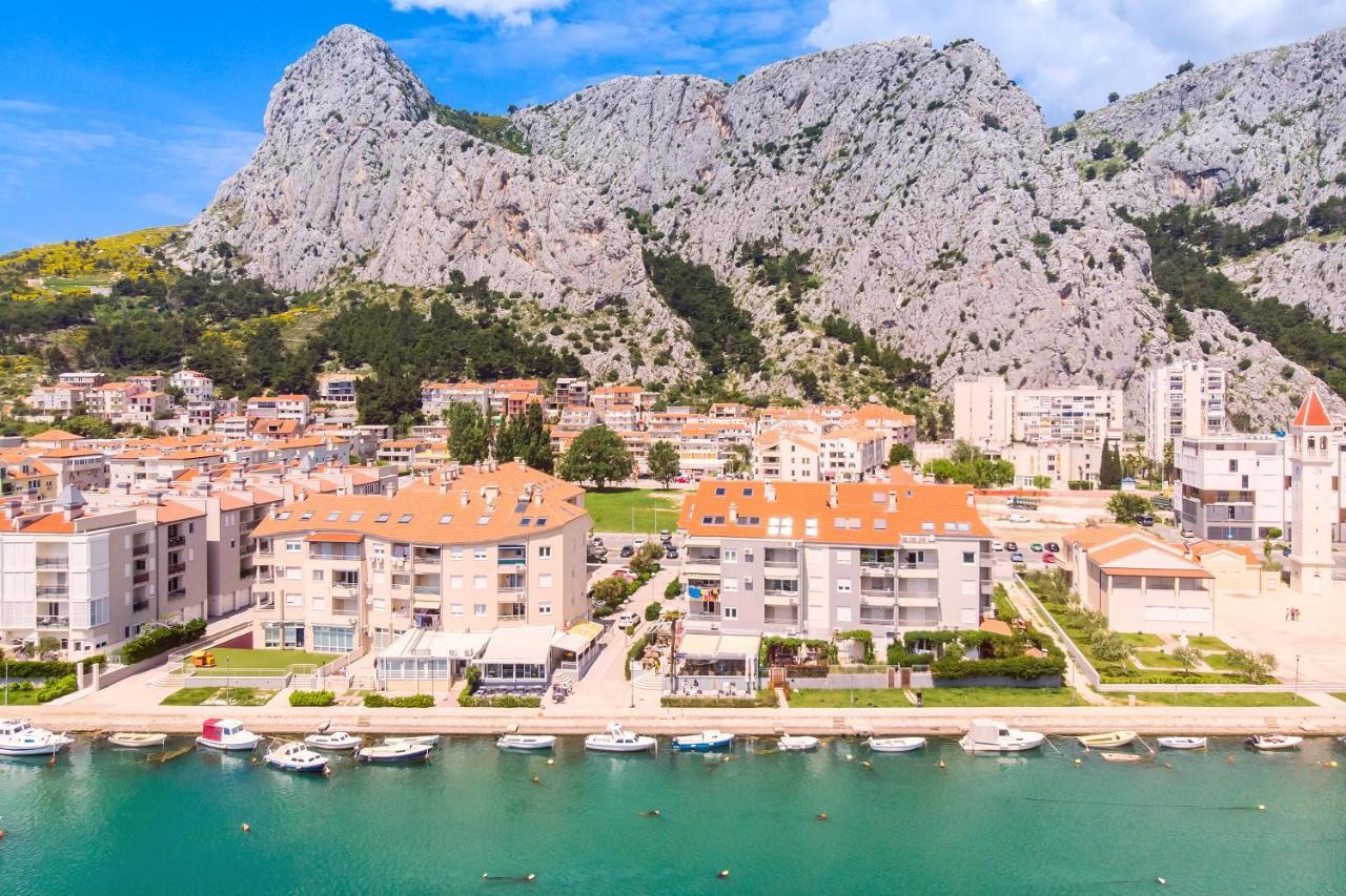 Apartmani Ribnjak Seka Omis Exterior photo